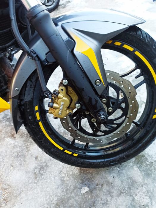 Продам мотоцикл bajaj