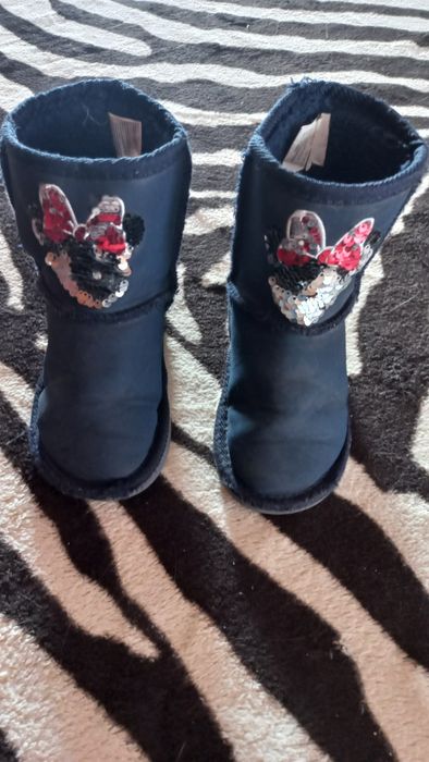 Botas com pelo minnie