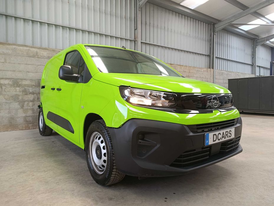 OPEL COMBO 1.5 CDTI LONGA - 130 CV (IVA DEDUTÍVEL)