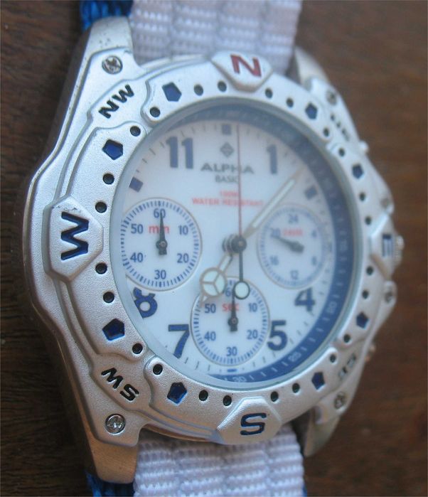 Relógio Estilo Diver - Alpha - Basic - Cronógrafo - Branco (Movimento Seiko)