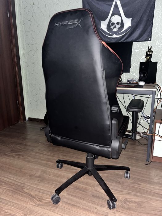 Игровое кресло HyperX Ruby ТОРГ