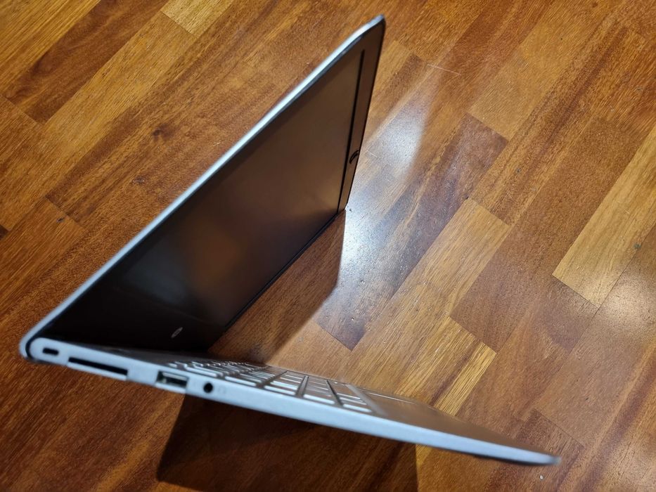 Laptop HP Envy 13 Bang and Olufsen bateria nowa