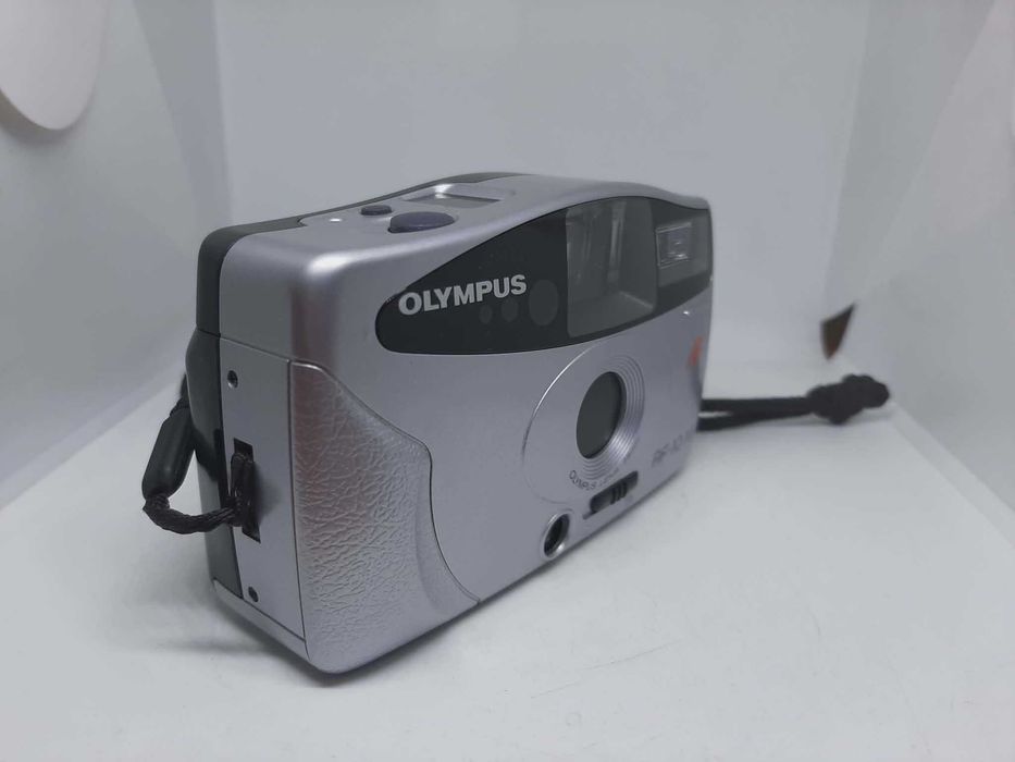 Analogowy aparat Olympus AF-10 XB + etui
