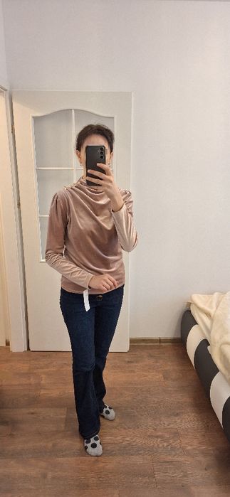 Nowa bluzka z metką