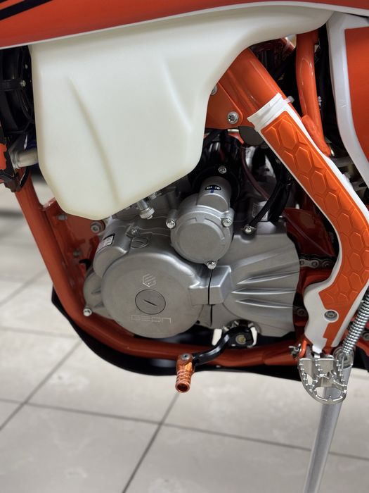 Мотоцикл Geon GNX K16 Геон 300 174fmm, Доставка до дому