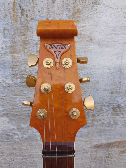 BURNS Drifter Solidbody Double Cutaway Electric Guitar / Guitarra