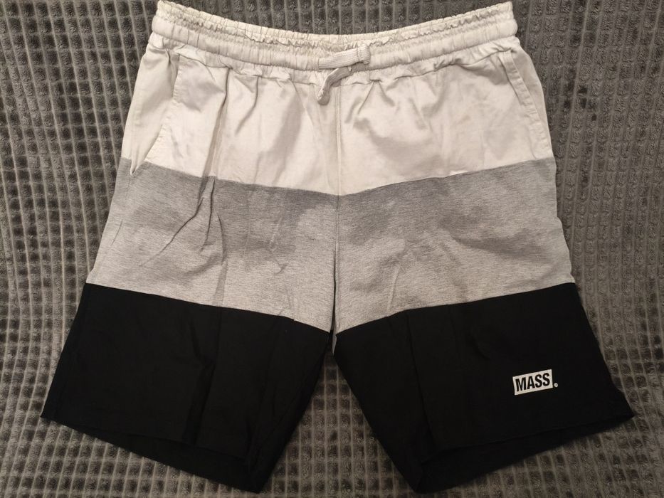 Spodenki szorty Mass Massdnm Horizon grey black używane, stan bdb XXL