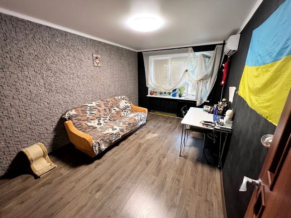 Космонавтів/Миколаївська 2к квартира у продажі. 1 поверх з 5