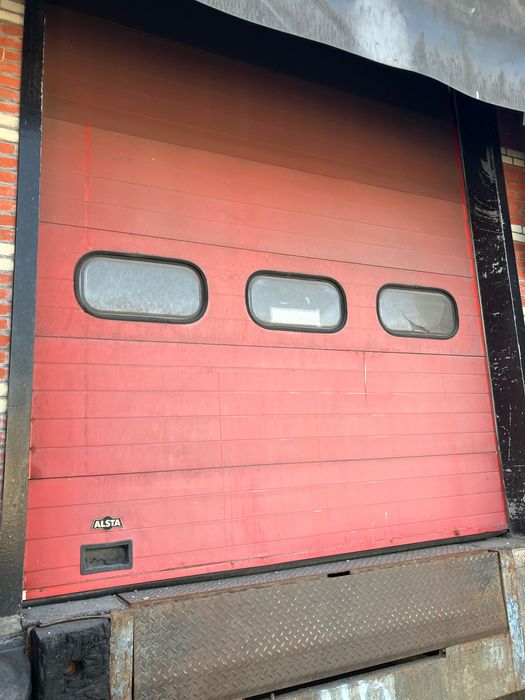 Brama bramy segmentowe  2,8m szeroka 3,2 m wysoka