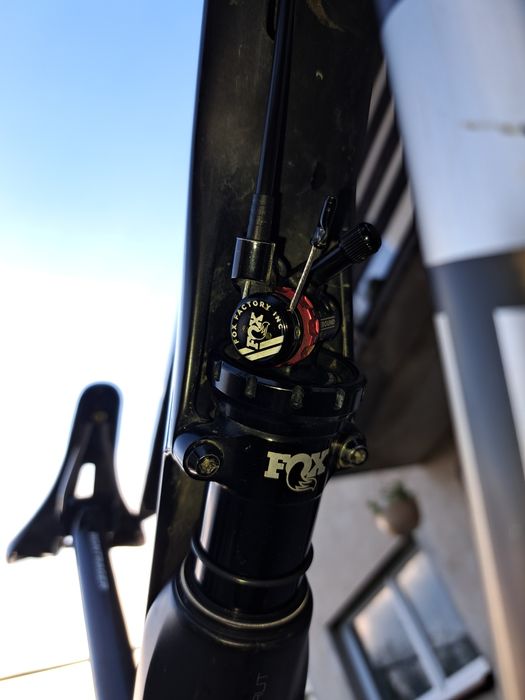 Rower Trek Supercaliber 9.8 karbon full