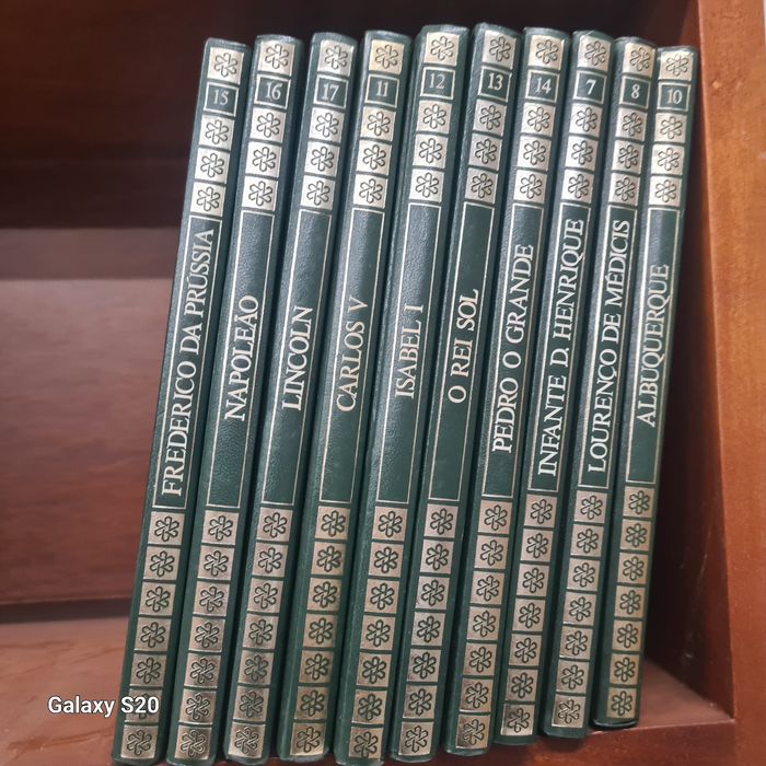 Seguradores de livros