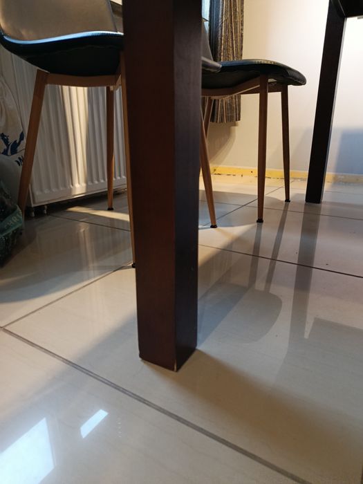 Stół kuchenny brąz