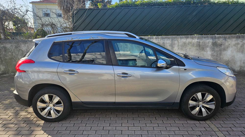 Peugeot 2008 1.2 PureTech