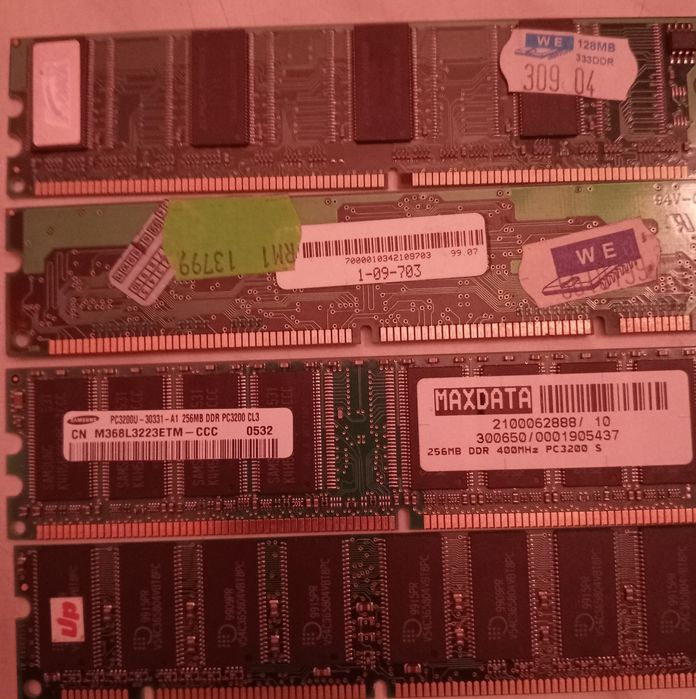Sprzedam pamięci ram do starego PC