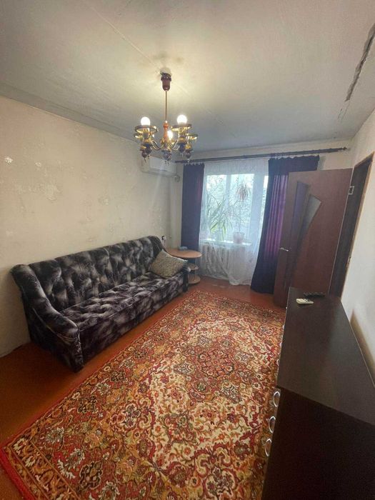 Продается 2-комнатная квартира.