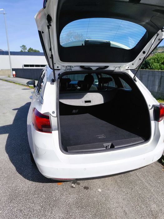 Opel Astra Sports Tourer 1.6 CDTI — photo 4