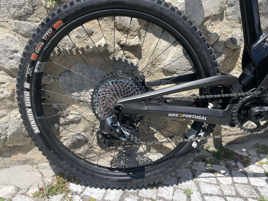 Bicicleta Convencional Enduro UNNO Burn Factory S1 (1,65 / 1,75m)
