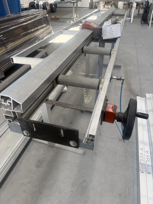 Maquina de corte de aluminio Lamex 450