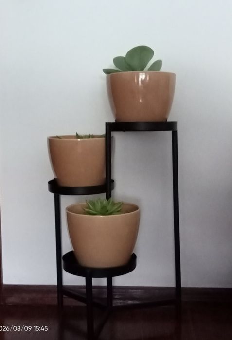 Estrutura para 3 Vasos em Preto