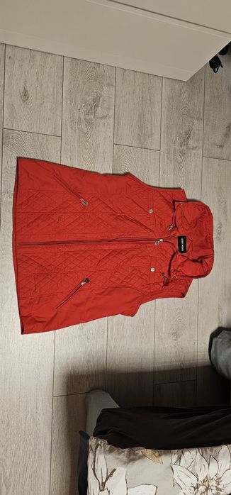Gerry Weber czerwony bezrękawnik rozmiar L stan bardzo dobry
