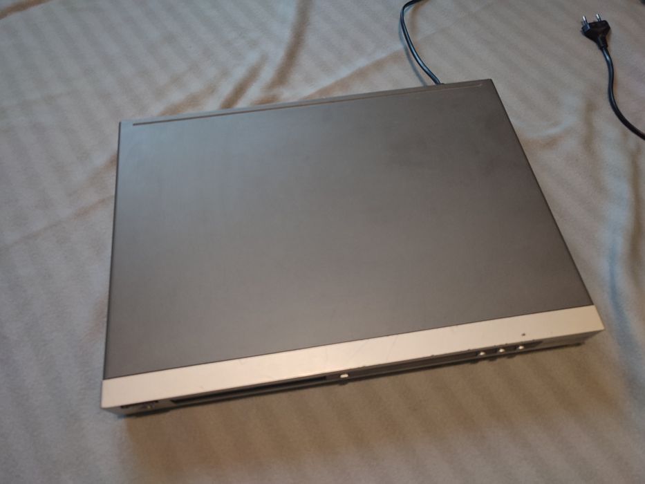 Odtwarzacz DVD Yamaha S550