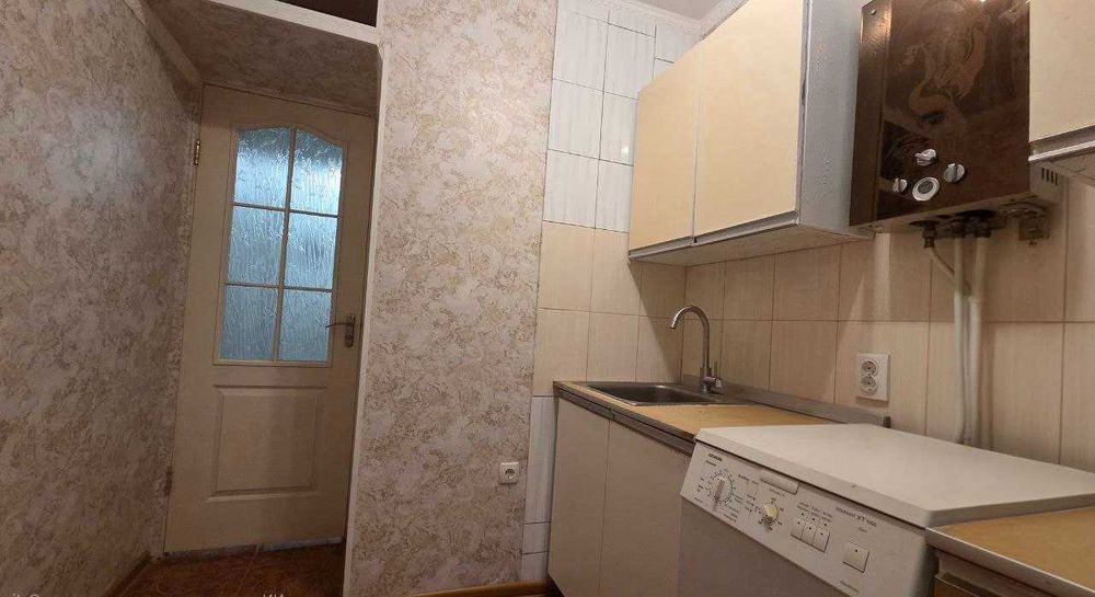 Продаж 1 кімнатної квартири(Площа Перемоги)