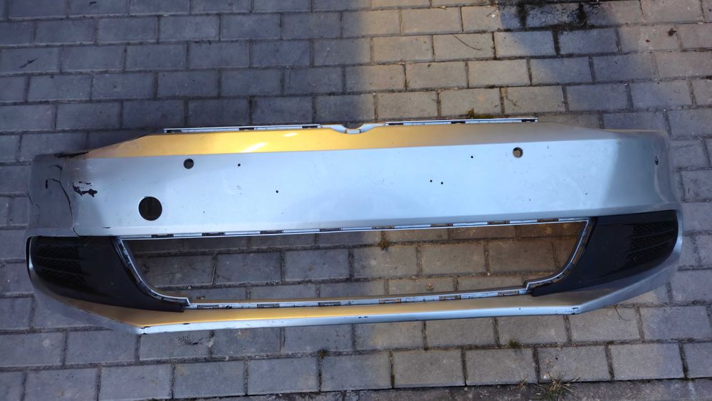 Zderzak przód Volkswagen Jetta 2010-14