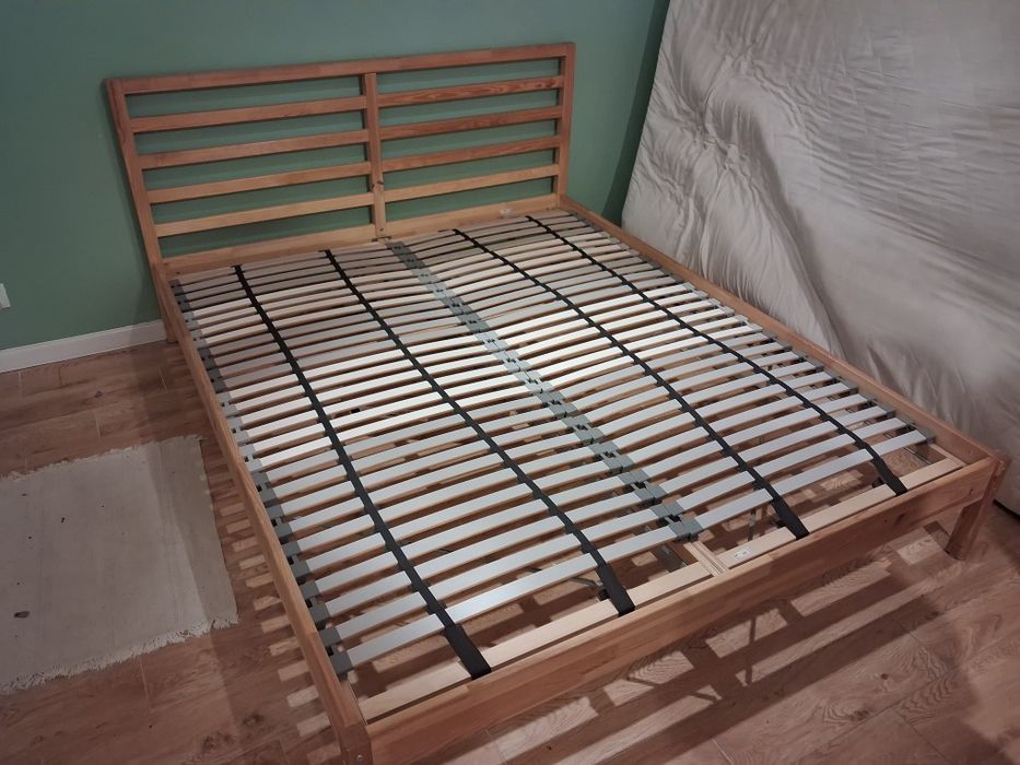 Łóżko Ikea Tarva z dnem