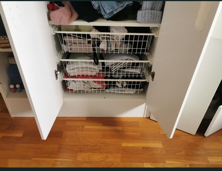 Conjunto de 4 armários IKEA ( 60€ individuais ou 200€ o conjunto)- Gama SMÅSTAD