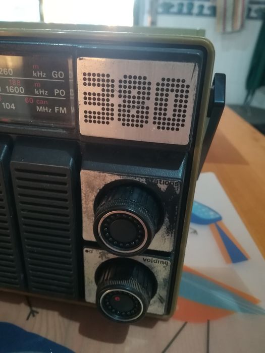 Rádio Philips 380
