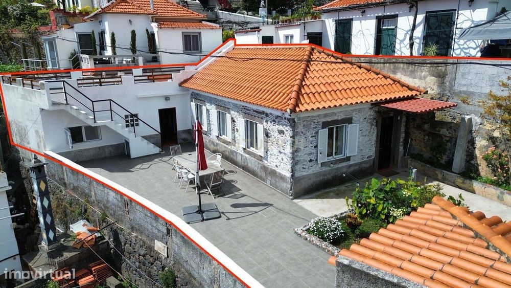 Casa Tradicional com Vistas Incríveis no Funchal - Água, Eletricidade