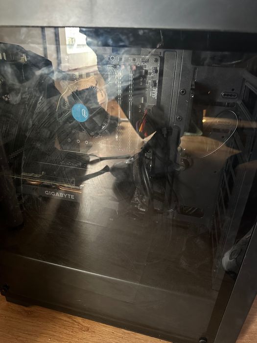 Computador fixo usado