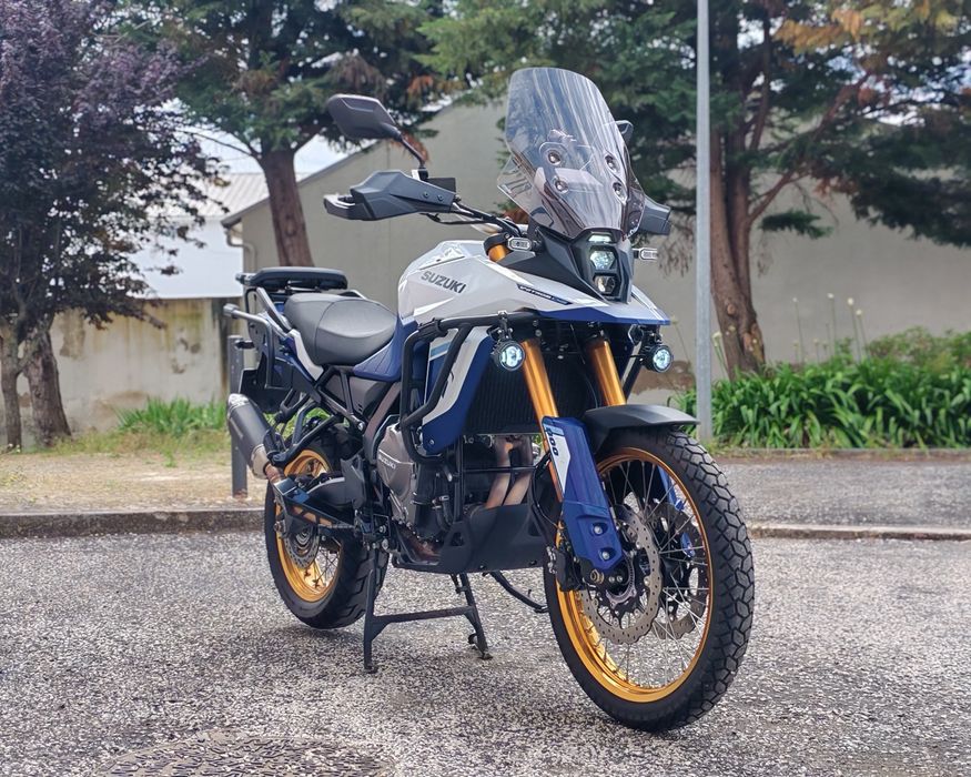 Suzuki DL V-STROM 800 DE