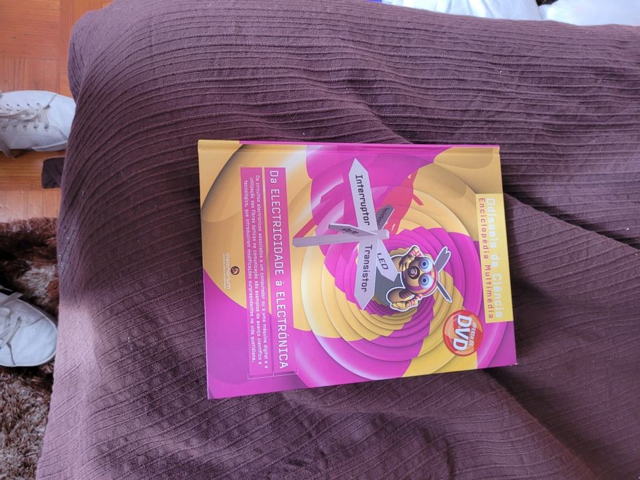 Enciclopédia Multimédia + DVD - Odisseia  de Ciência