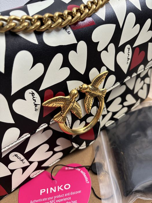 Mala preta love PINKO