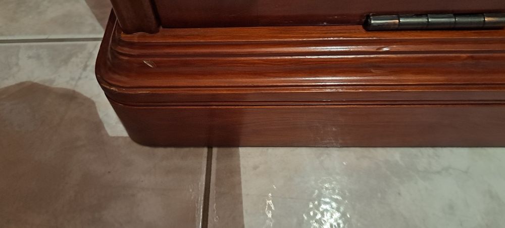 Móvel sapateira em cerejeira