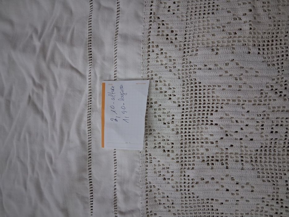 Cortinas em linho caseiroro e renda