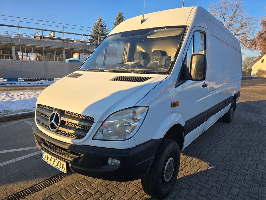 Mercedes-Benz Sprinter  Mercedes-Benz Sprinter 4x4 w ciągłej eksploatacji