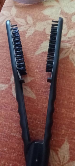 Щіточка для волосся,вирівнююча від Эйвон Адванс технолоджі