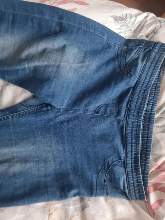 Damskie jeansy rozmiar 40