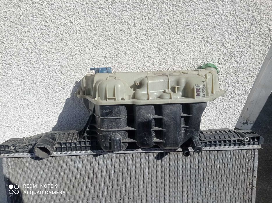 Розширітєльн й бачок радіатора