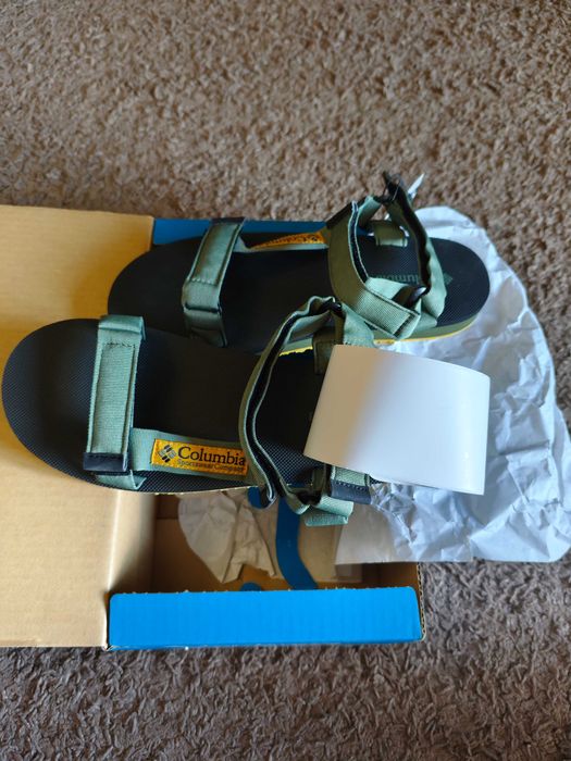 Продам сандалі Columbia