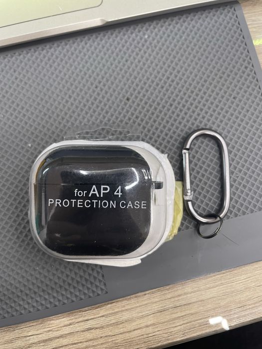 Чехол для AirPods 4 (AP4) — новый, open box