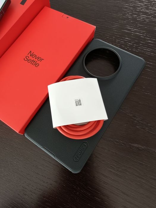 Oneplus 13R 4 miesięczny