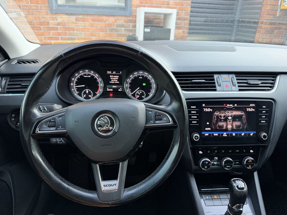 Skoda Octavia A7 Scout 4x4, 2.0 TDI , АКПП