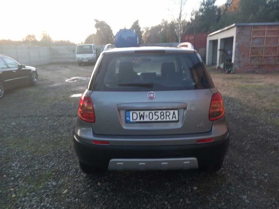 Sprzedam osobowy samochod SEDICI