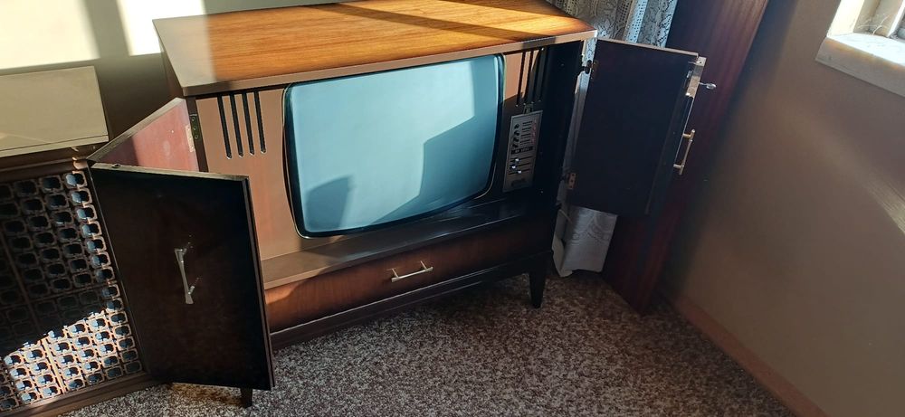 Equipamento e mobiliário vintage