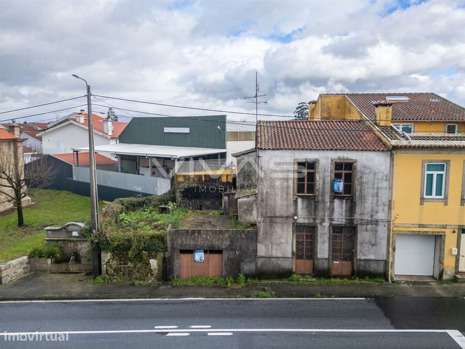 Moradia para Restaurar T3 Venda em Merelim (São Paio), Panoias e Parad