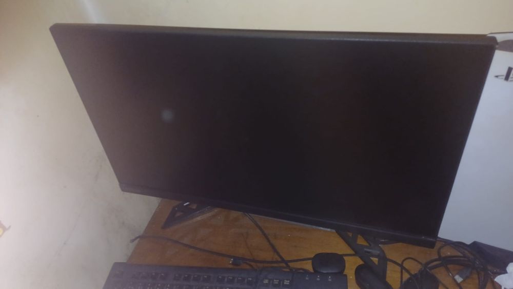 Monitor LENOVO Legion 27*