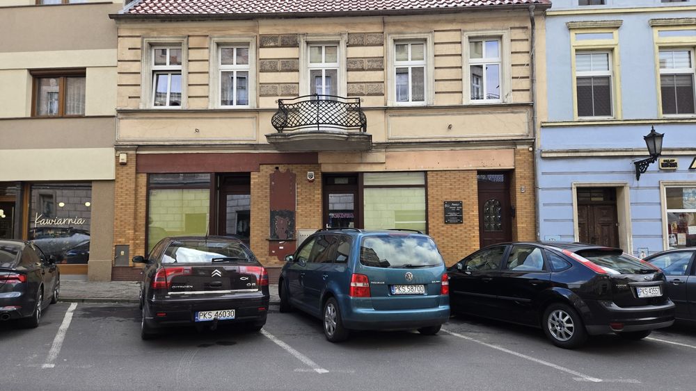 Lokal handlowy w centrum Śmigla przy rynku, ul. Jagiellońska. Parter,